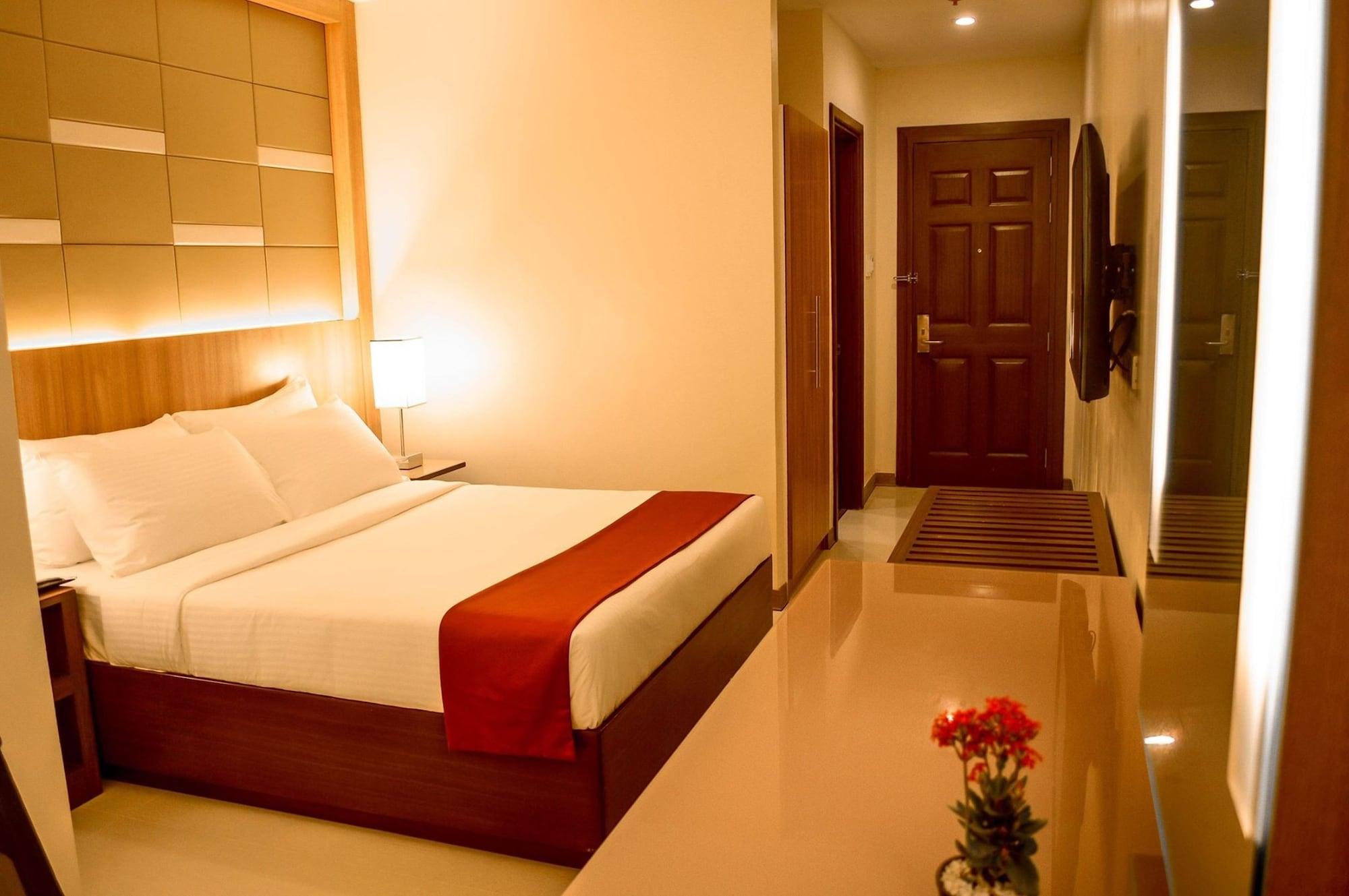 Hotel Veniz - Session Baguio City Exterior photo