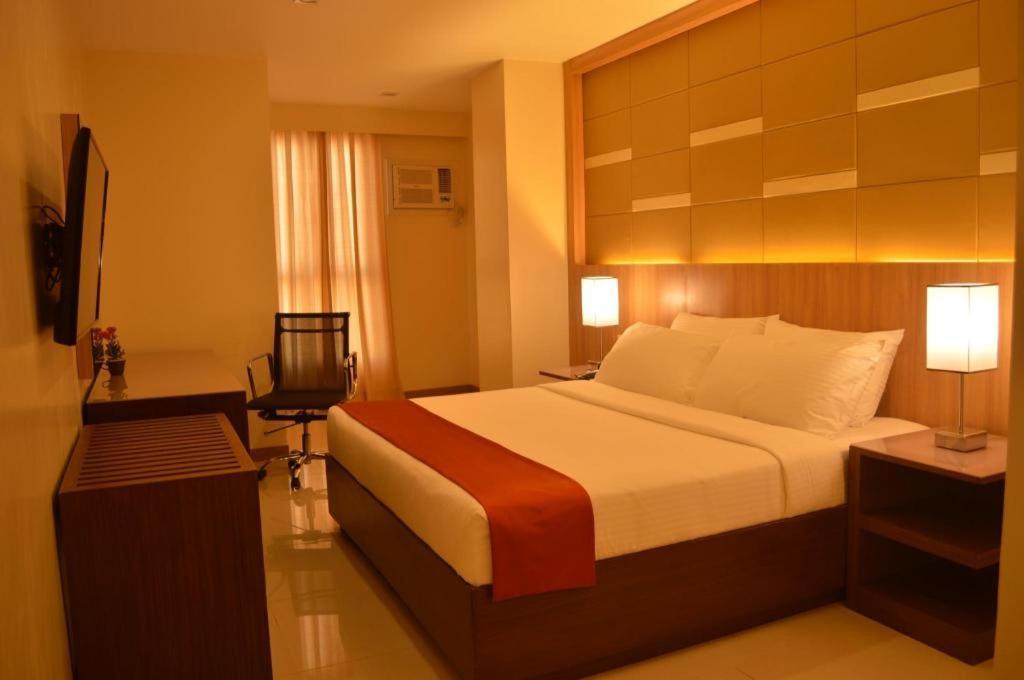 Hotel Veniz - Session Baguio City Exterior photo
