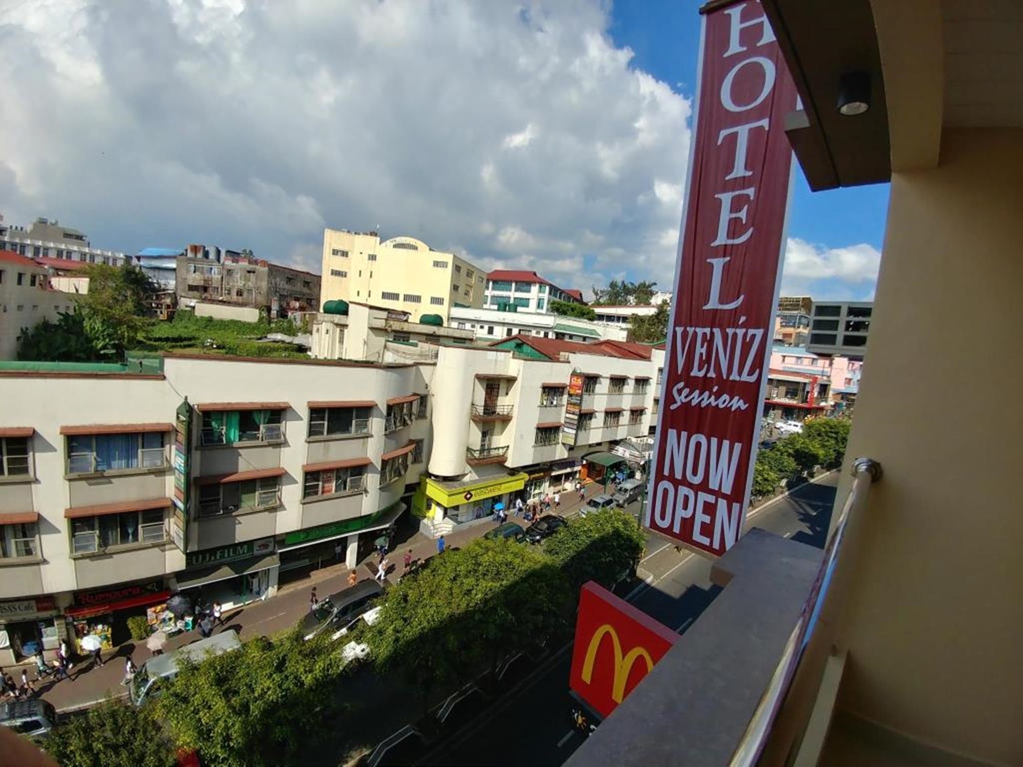 Hotel Veniz - Session Baguio City Exterior photo